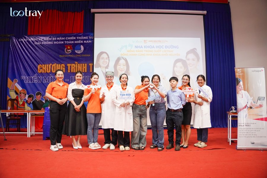 Học sinh THPT Hoàng Diệu tham gia khám phá miễn phí tại sự kiện nha khoa học đường của Leetray và Nha khoa Khôi Nguyên